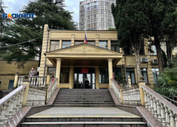 Суд ужесточил приговор бывшему полицейскому из Сочи за взятку