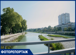 Состояние реки в центральном районе Сочи оценил корреспондент «Блокнота»