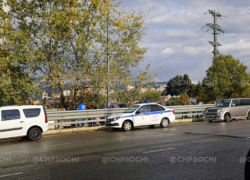 Мужчина в нетрезвом виде спрыгнул с моста в Сочи 