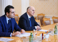 Президент Аслан Бжания назвал ситуацию на российской границе не соответствующей братским отношениям