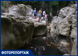 Уникальные кадры пересохших водопадов в Сочи