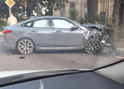 Авария на Курортном проспекте парализовала автомобильное движение в Сочи