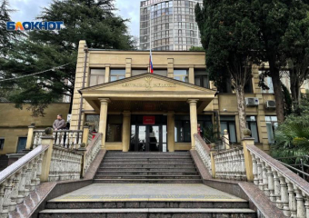 Суд ужесточил приговор бывшему полицейскому из Сочи за взятку