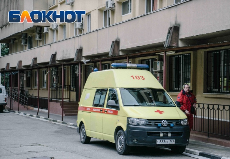 Сочинские спасатели помогли туристу из Ленинградской области, получившему травму головы
