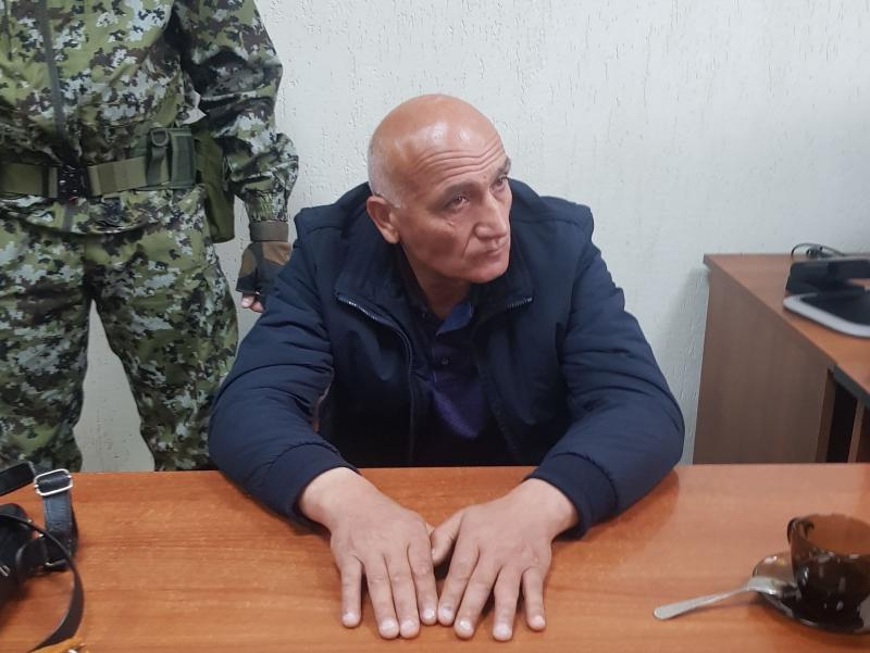 Сотрудники ФСБ задержали мужчину, который пытался дать взятку должностному лицу в Сочи