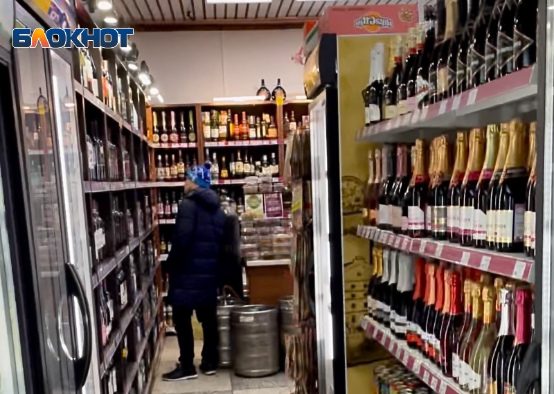 Более 500 литров подпольного алкоголя изъяла сочинская полиция